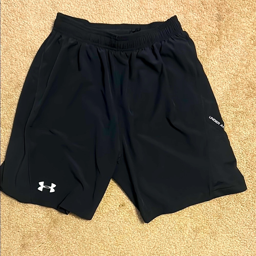Under Armour Men's Black Shorts - S/P